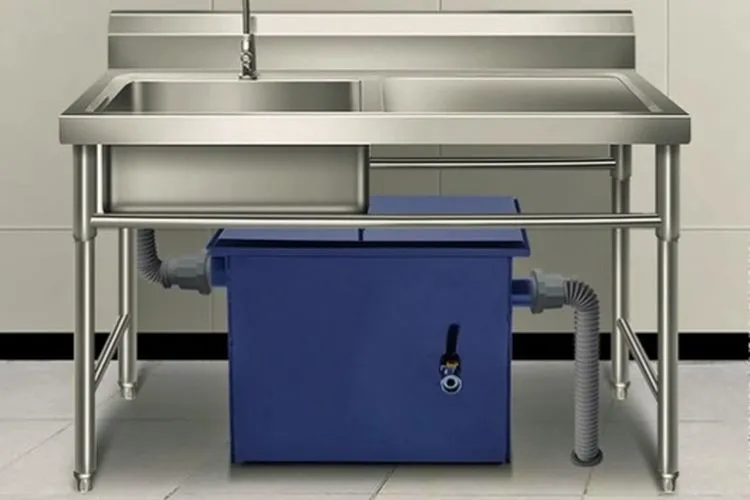 Limbah Cair Komersial Contoh Limbah Cair pada grease trap restoran cepat saji