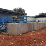 proses konstruksi beton dan pemasangan hand railing